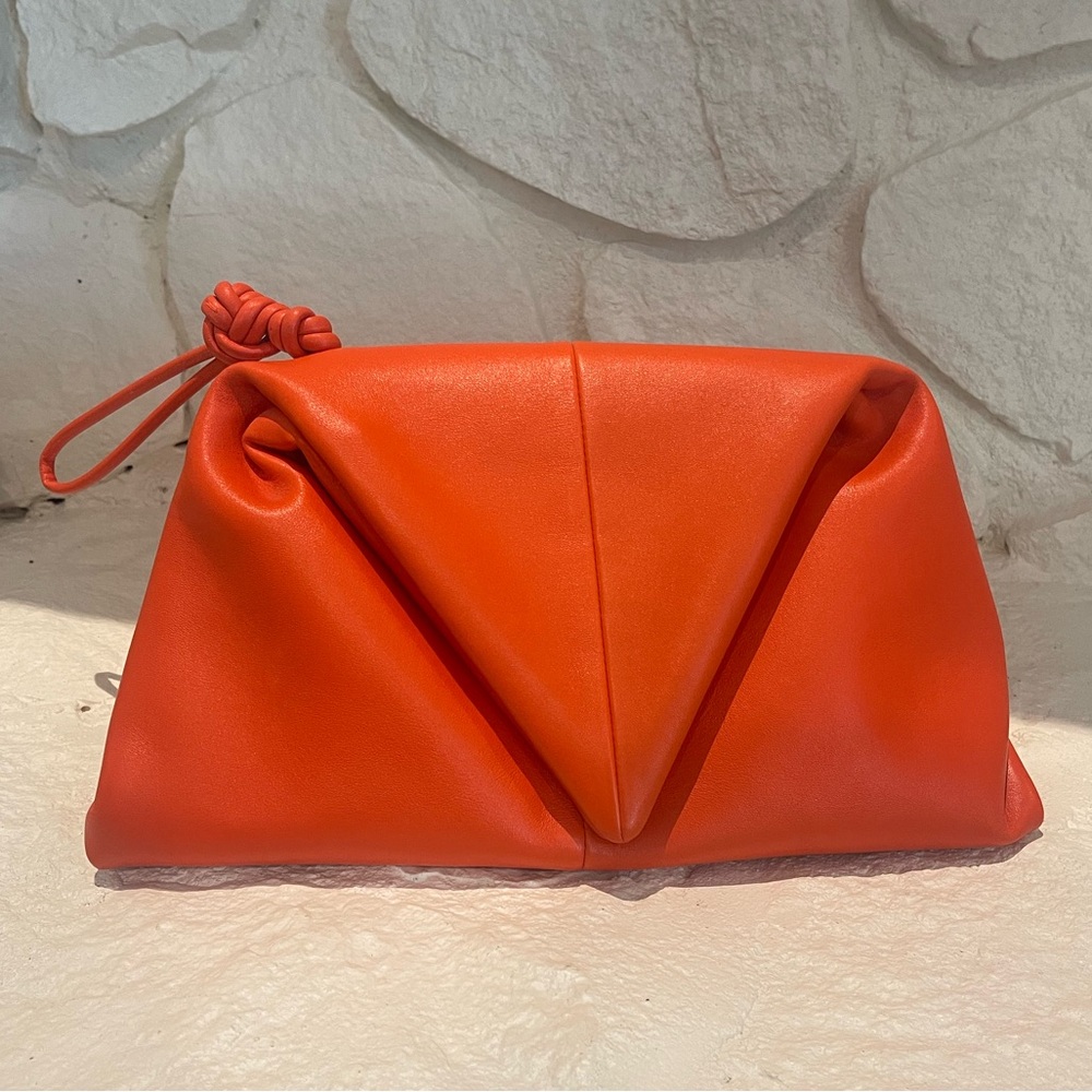 Bottega Veneta - The Trine Clutch